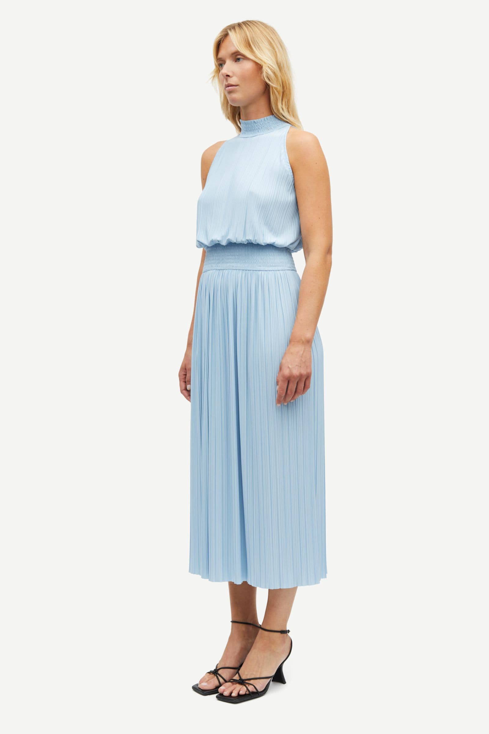 Uma dress 10167 Skyway
