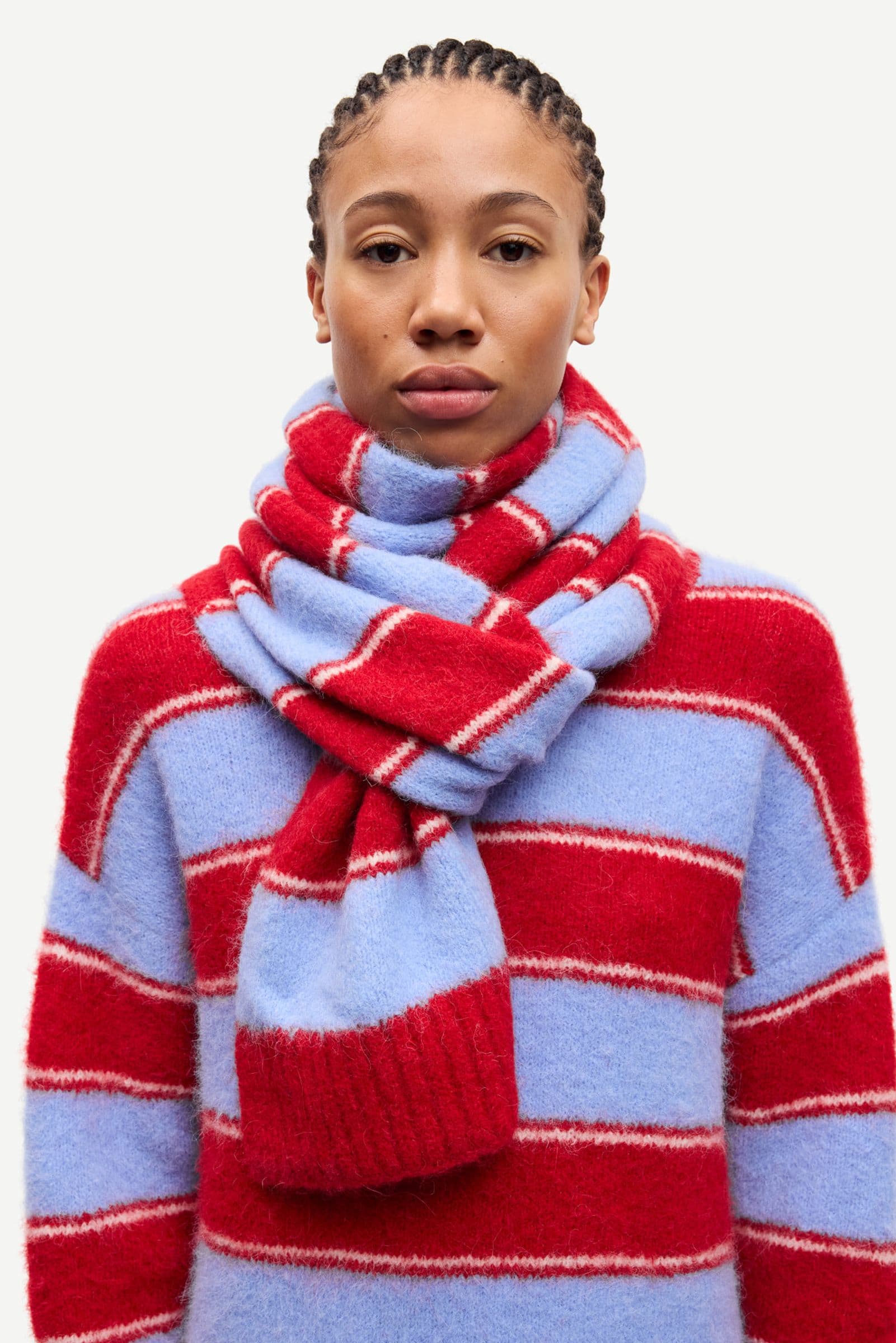 Sajeanne scarf 15425 Haute Red St.