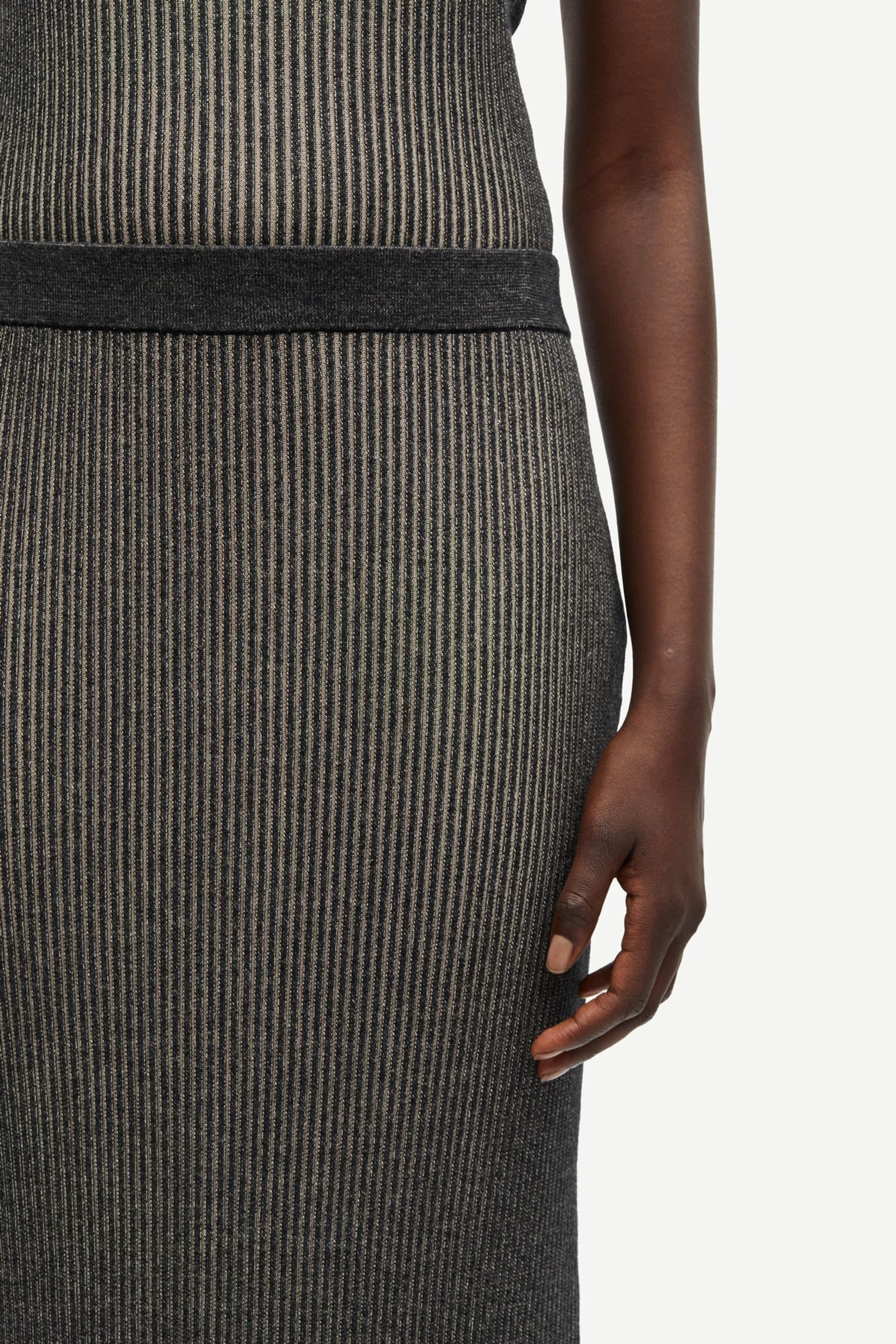 Sacheryl skirt 15562 Black Mel.