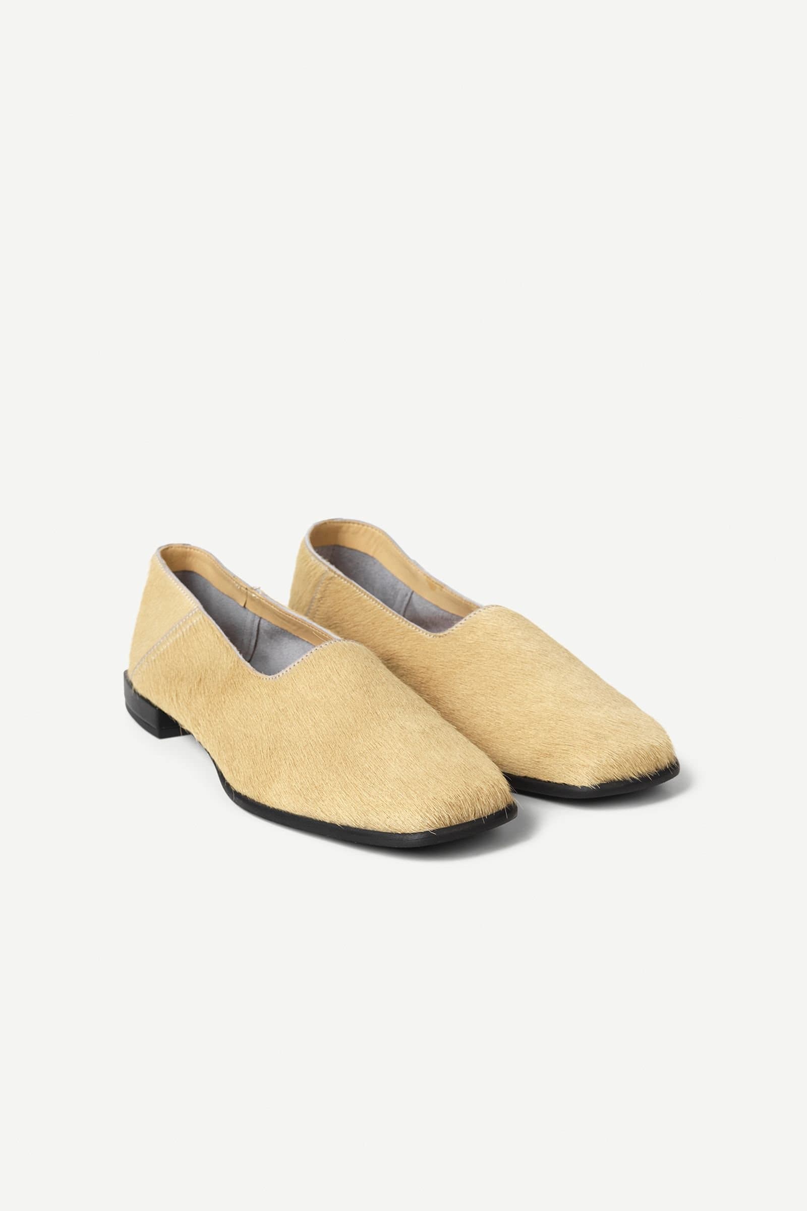 Saluna flats 15570 Dusty Yellow