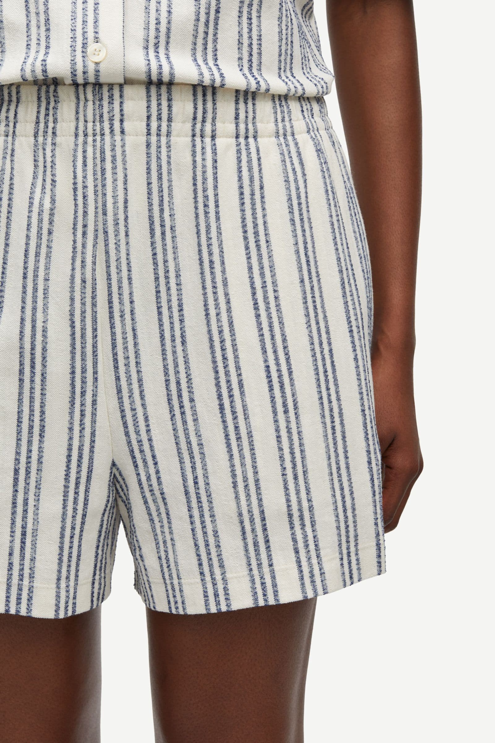 Sakaja shorts 15640 Natural Jasper St.