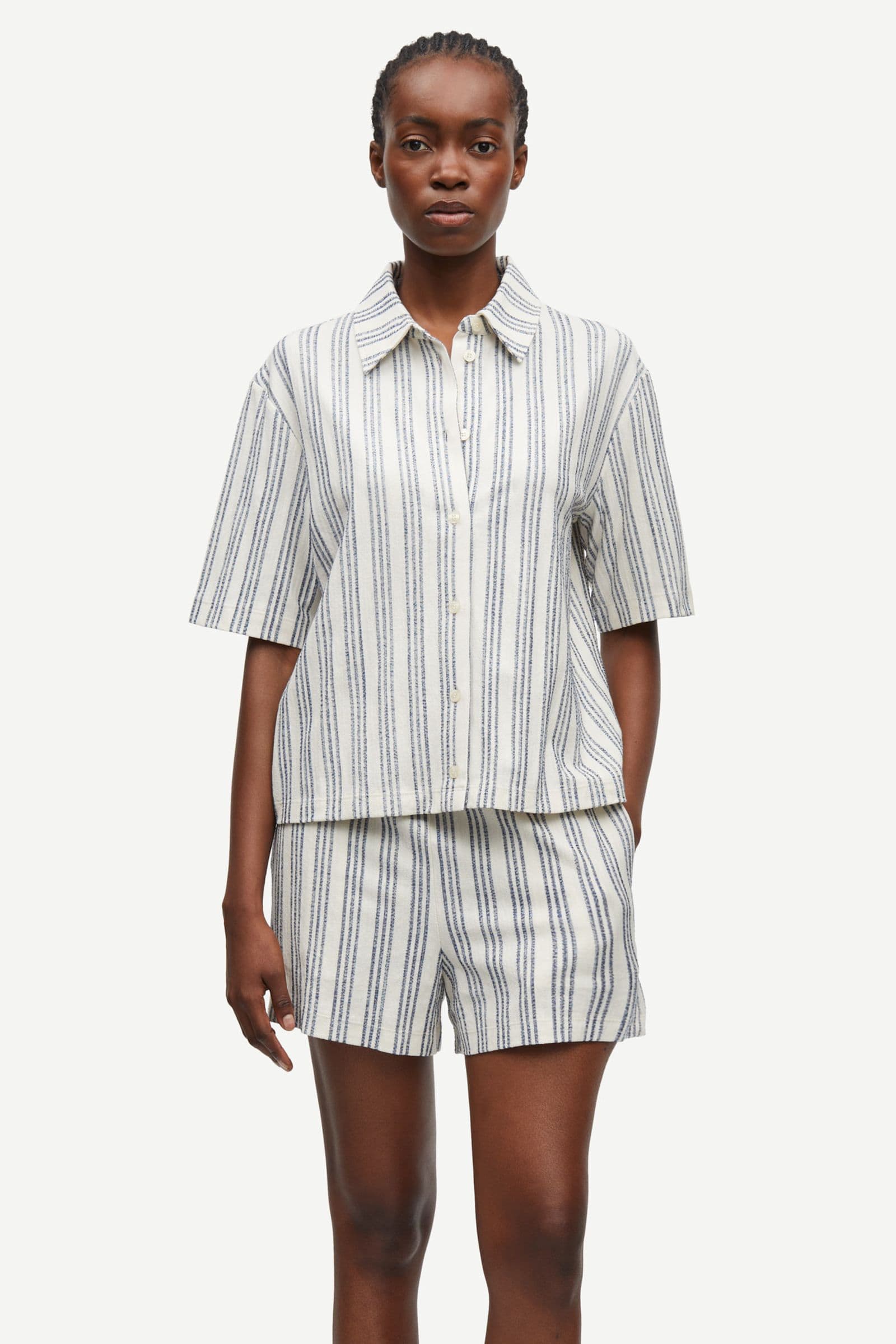 Sakaja ss shirt 15640 Natural Jasper St.