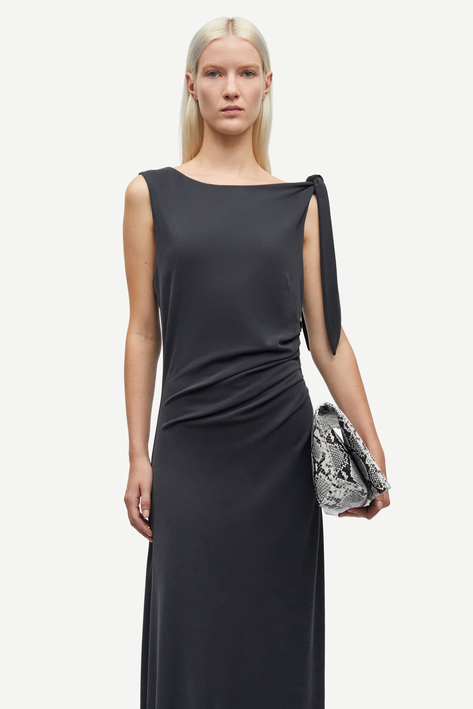 Sasus dress 15641 Black