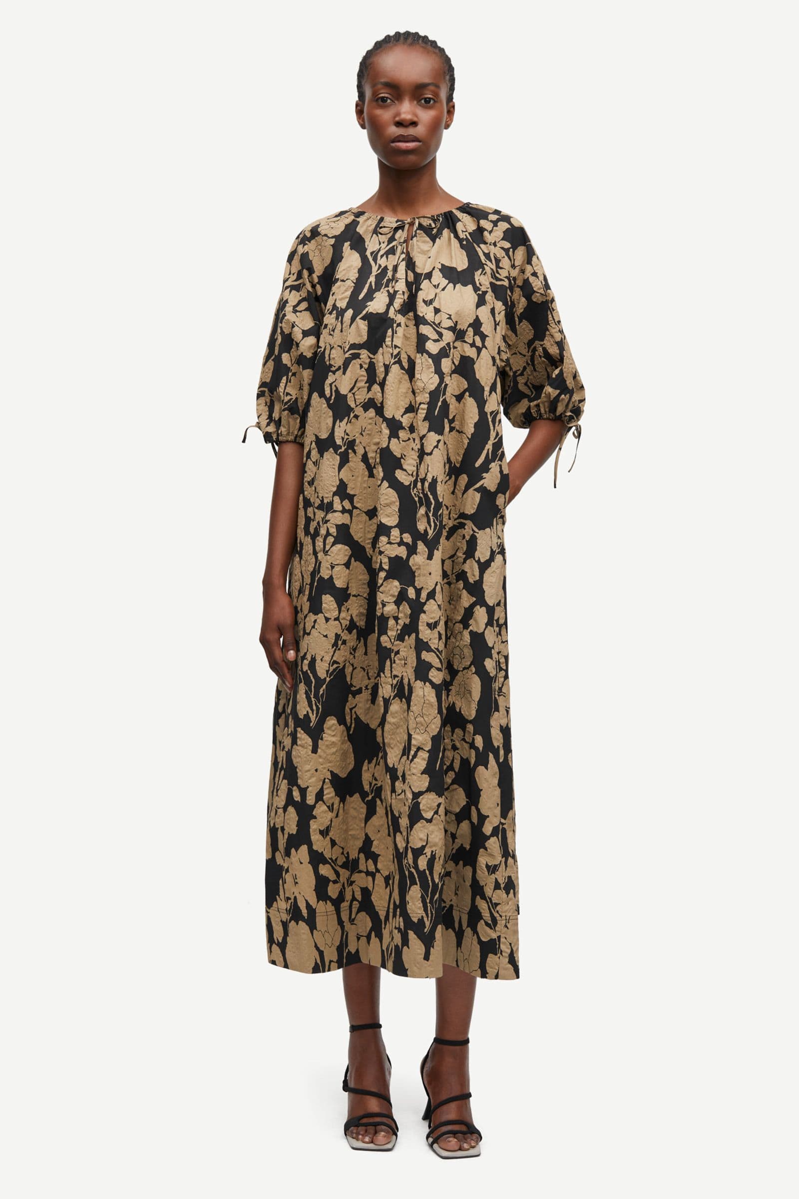 Samatera dress 15644 Peony Greige