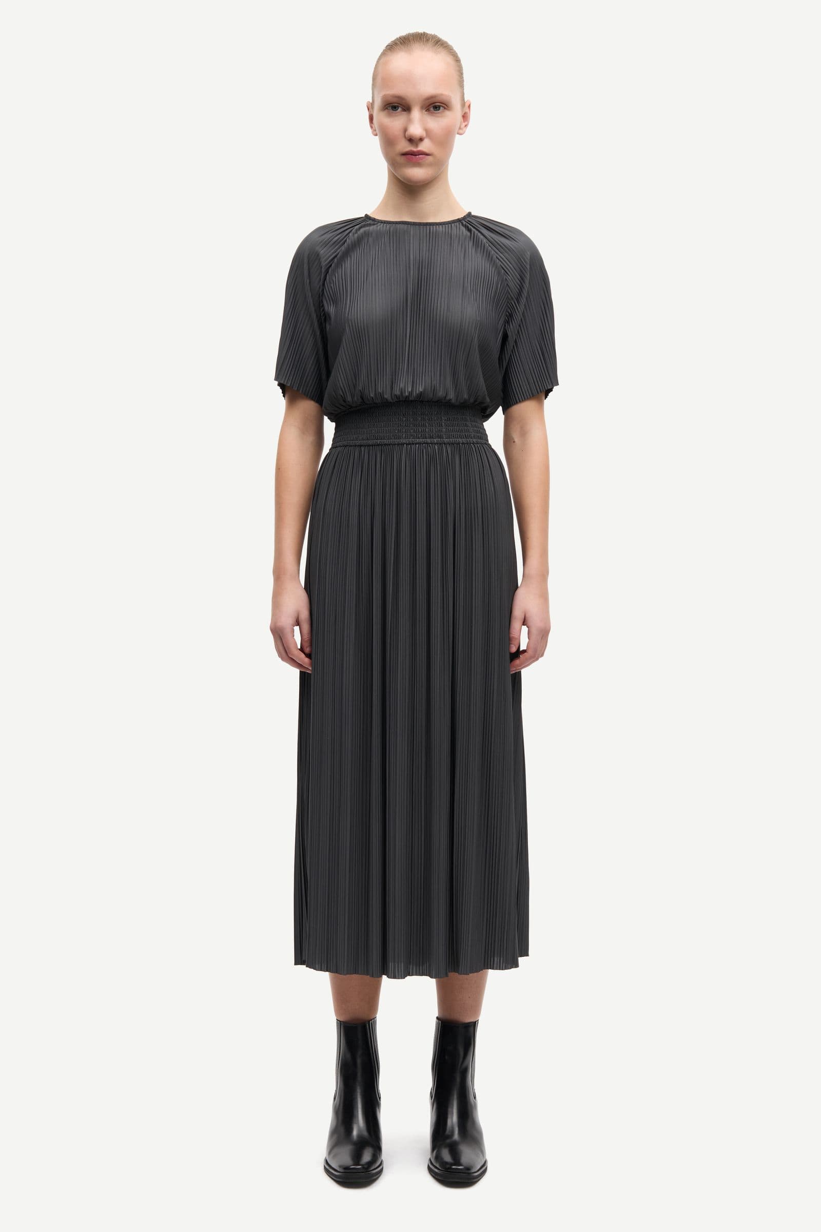 Sauma ss dress 10167 Gray Pinstripe