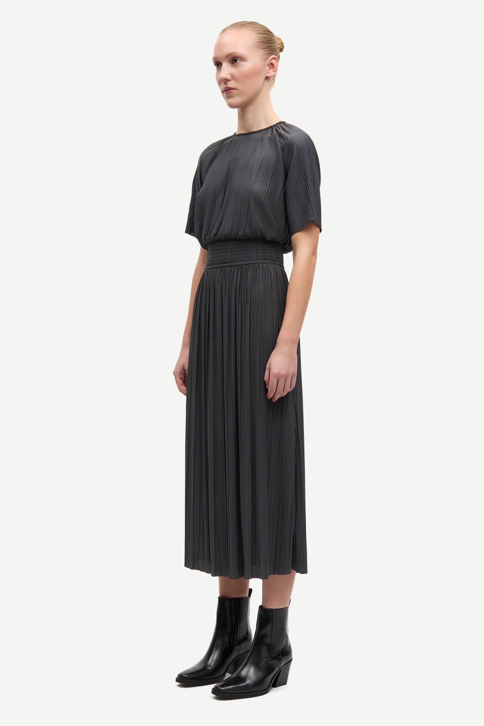 Sauma ss dress 10167 Gray Pinstripe