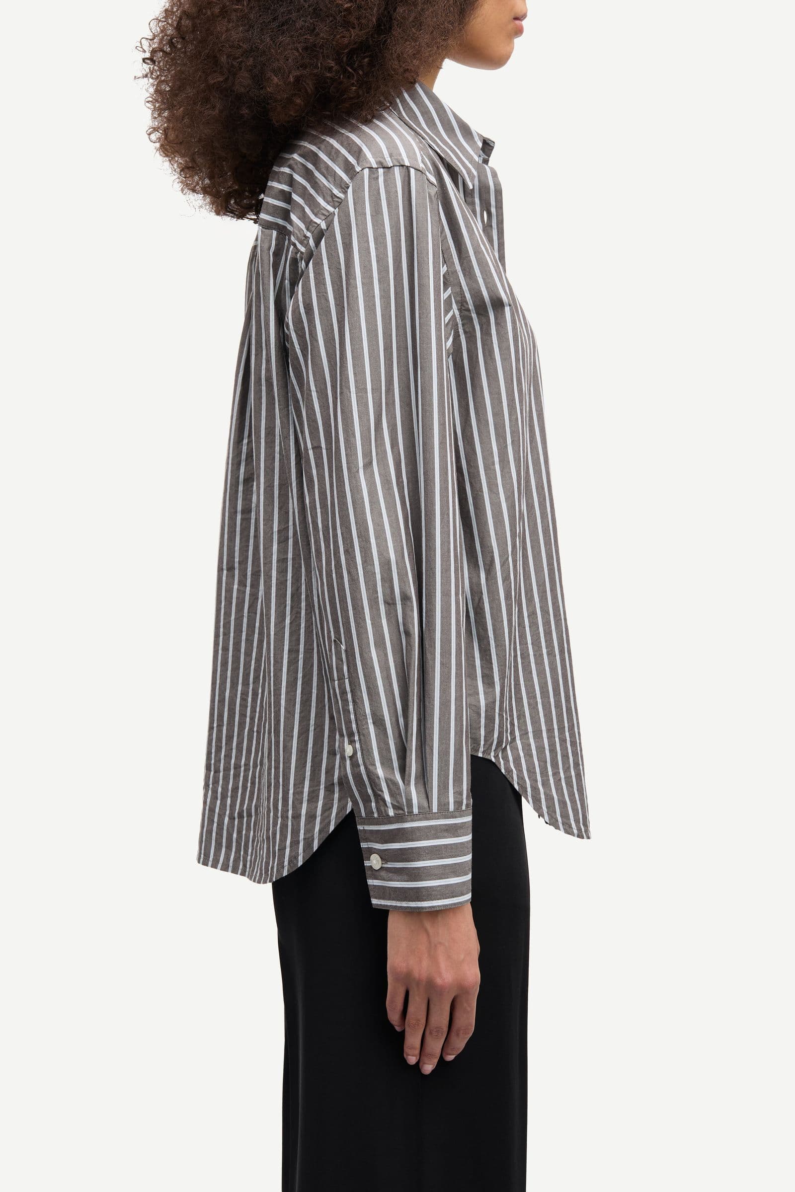 Salova pocket shirt 15758 Brown St.