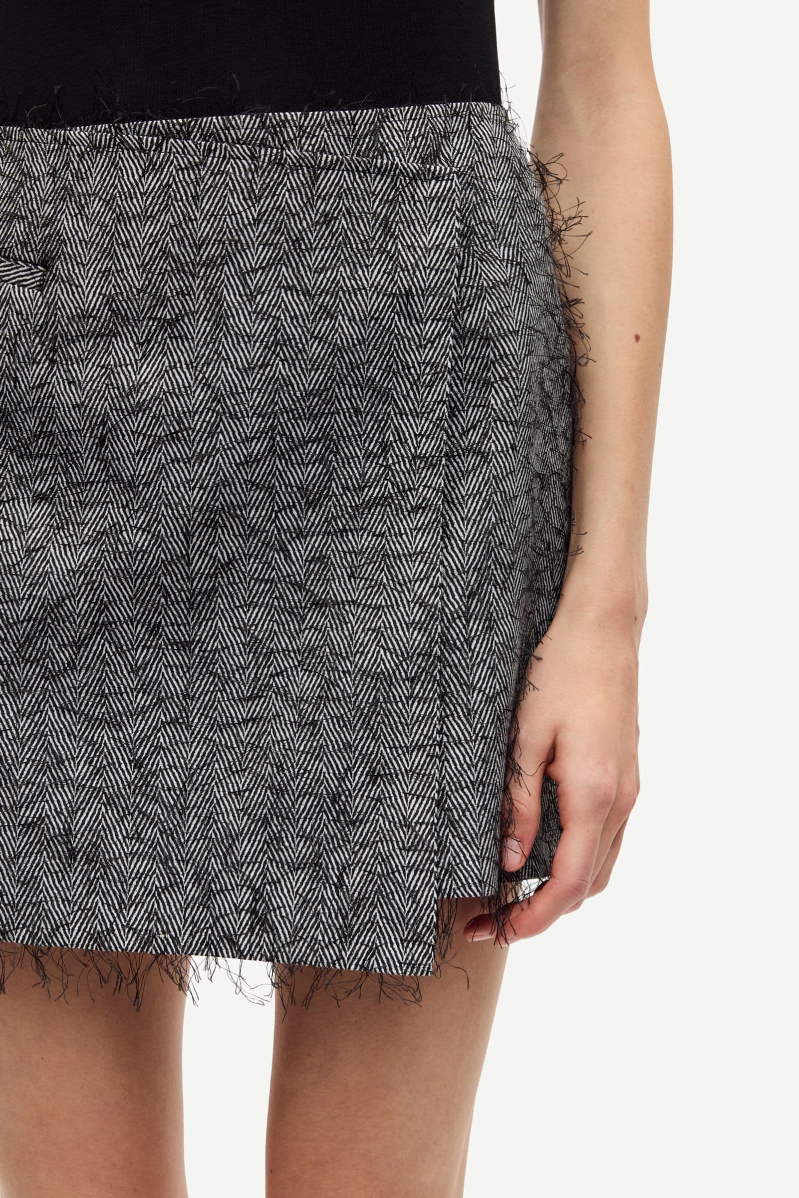 Saneem skirt 15791 Black White Herringbone