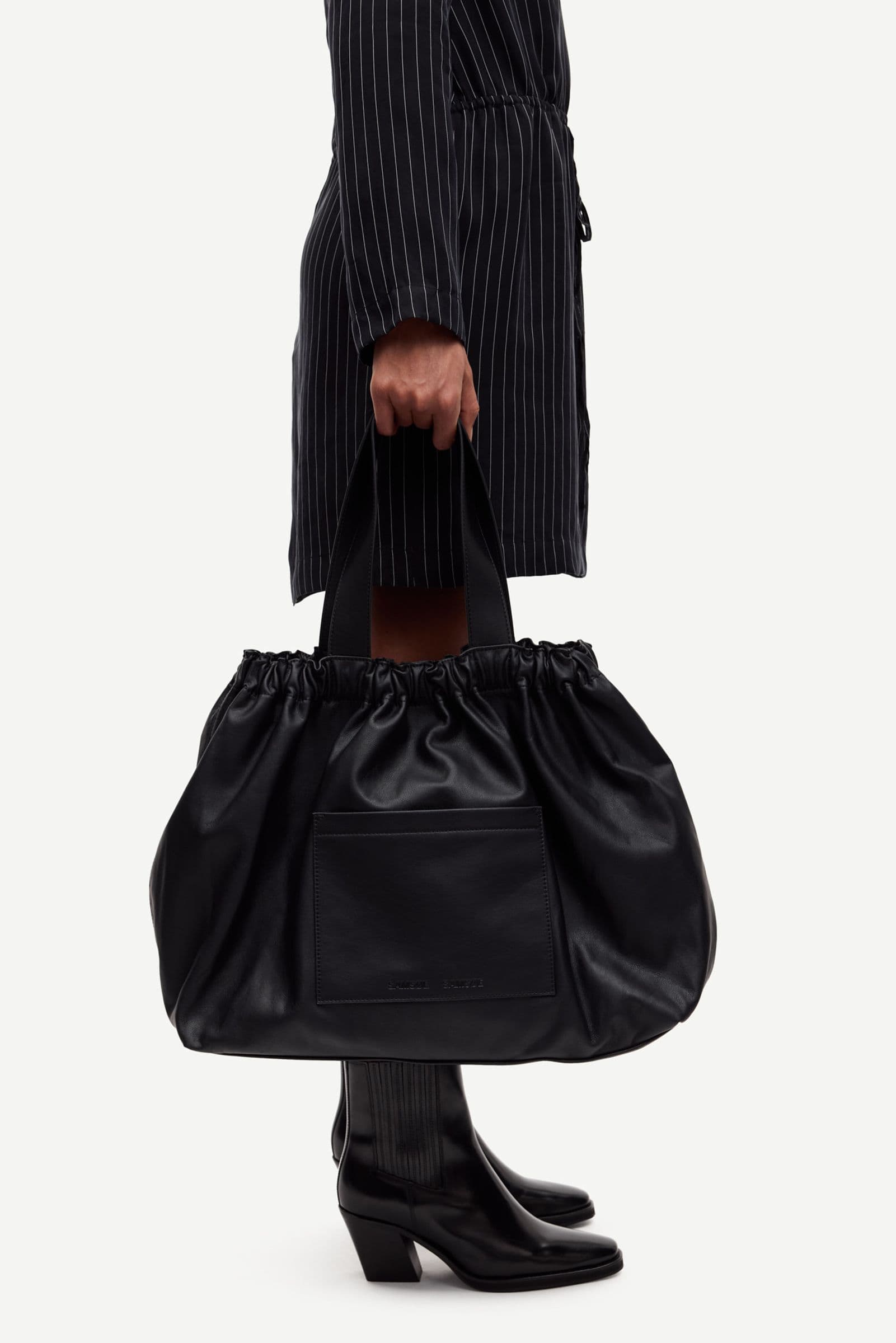 Saemmi bag L 15683 Black