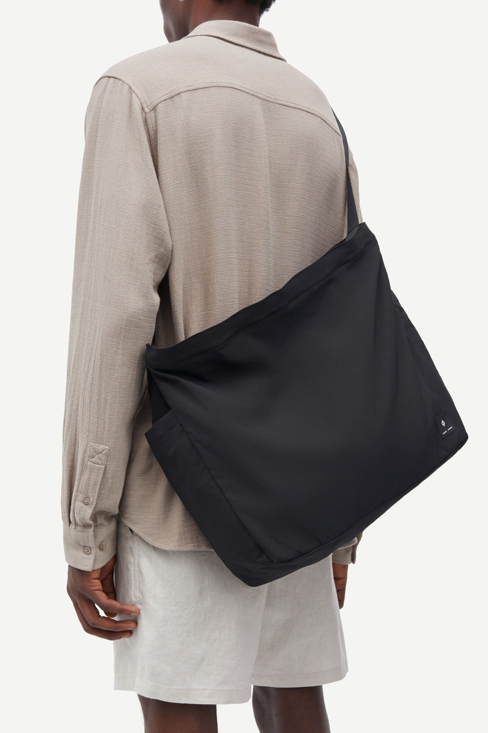 Saluis crossbody tote bag 15582 Black