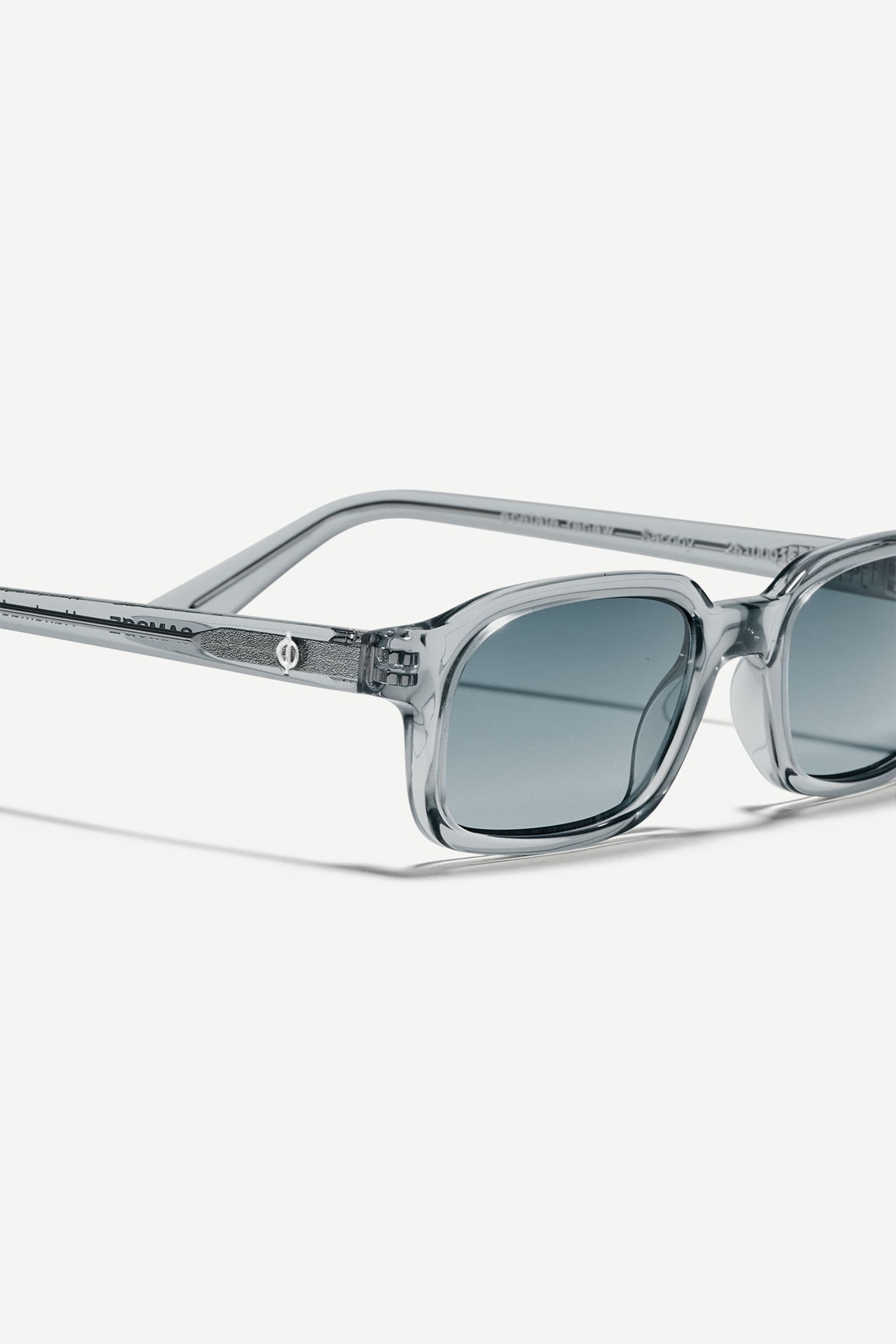 Sacoby sunglasses 15594 Transparent Grey