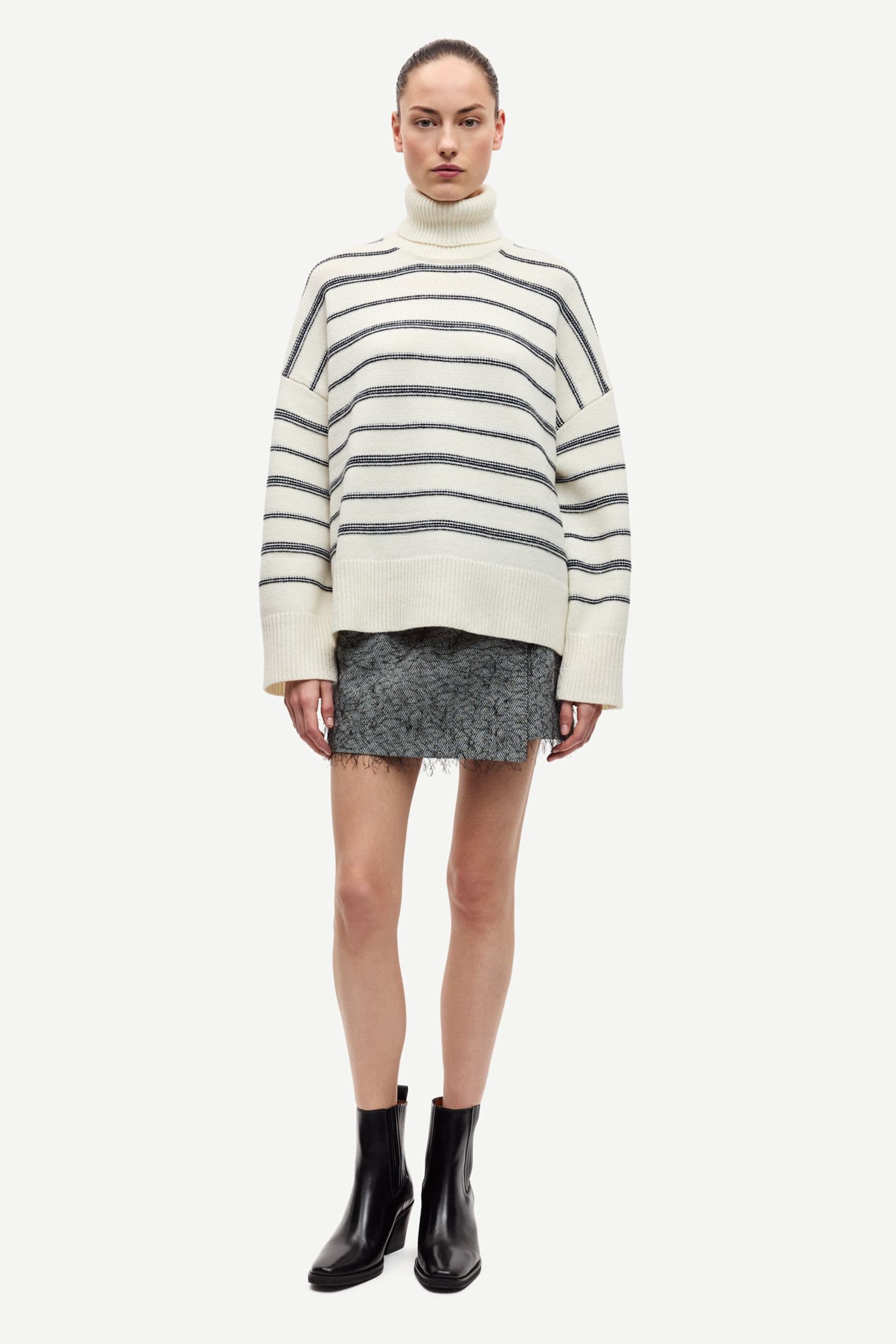 Sakeiku stripe turtleneck 11250 Clear Cream St.