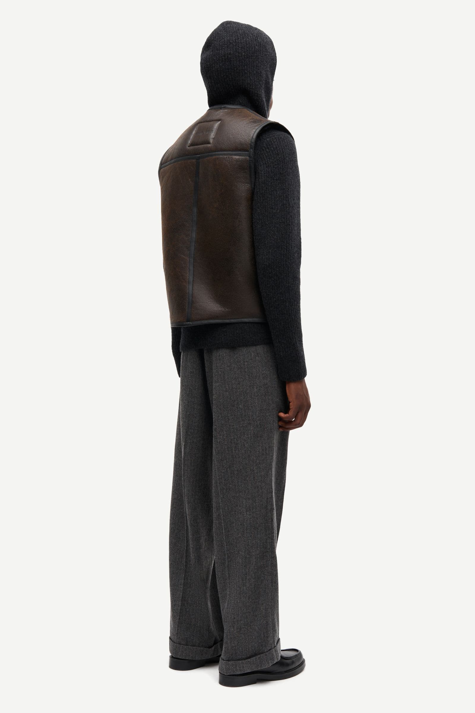 Saboy vest 15692 Dark brown crackled