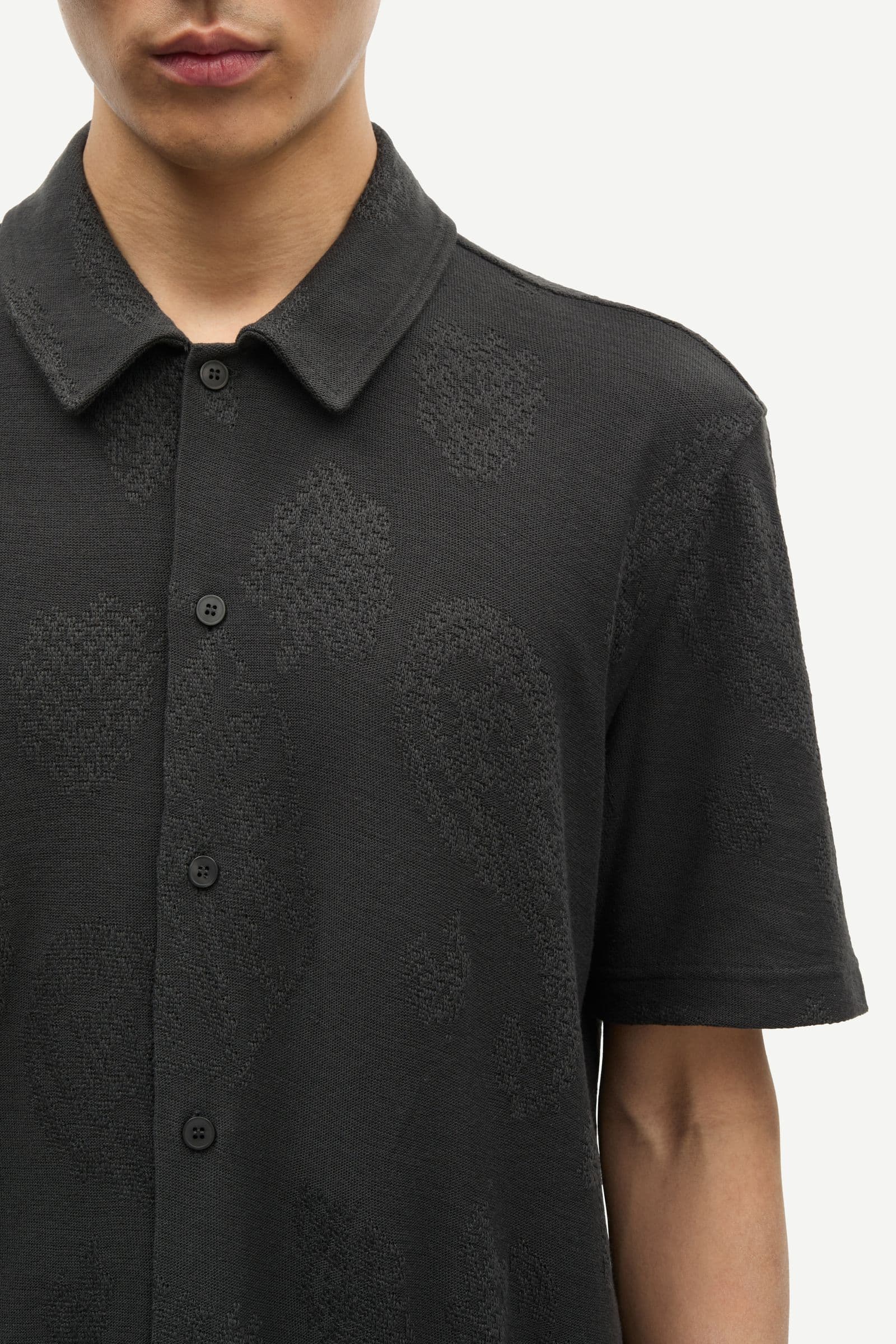 Sakvist shirt 15857 Dark Paisley