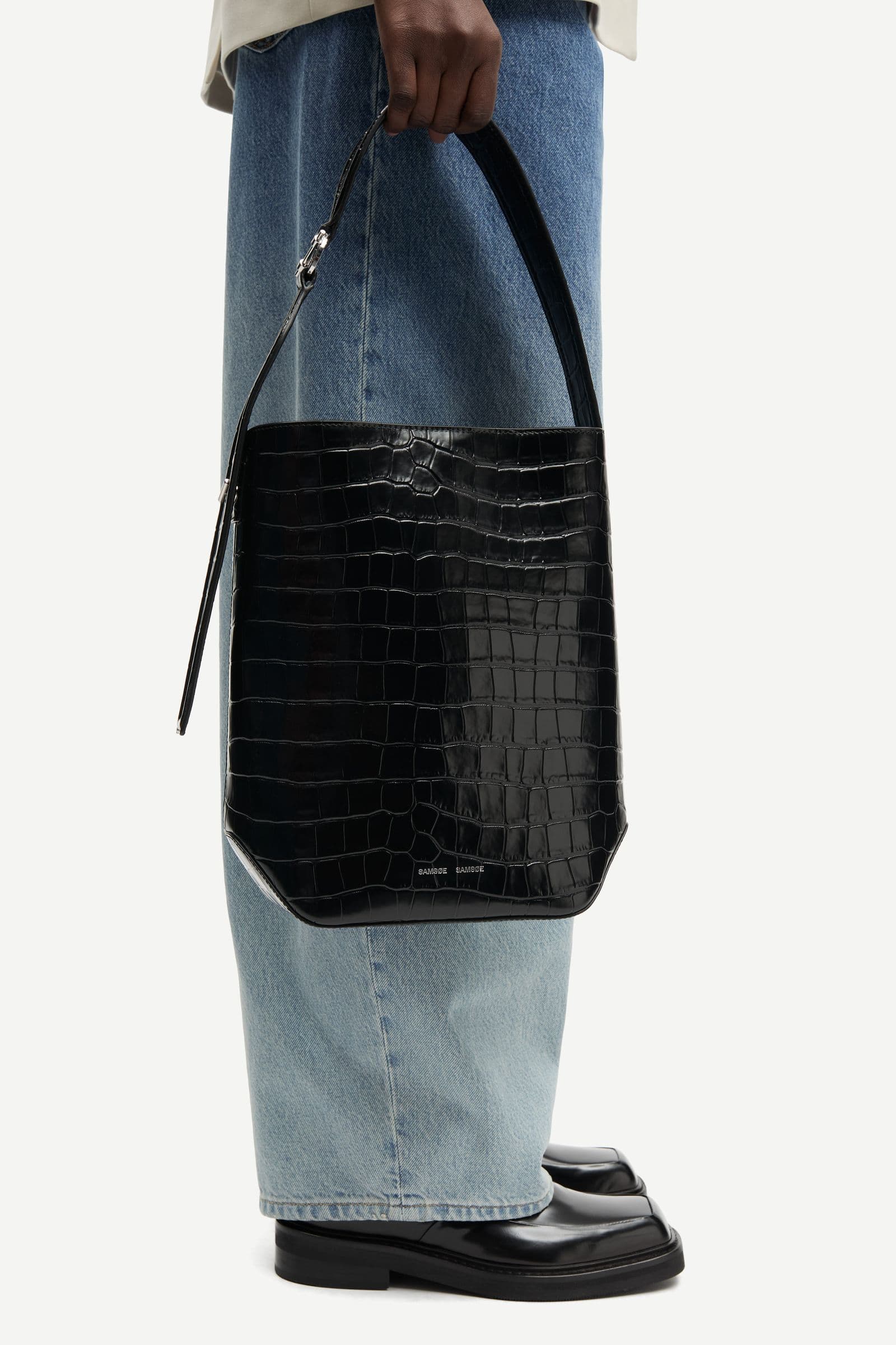 Saelmegade bucket bag 15946 Black