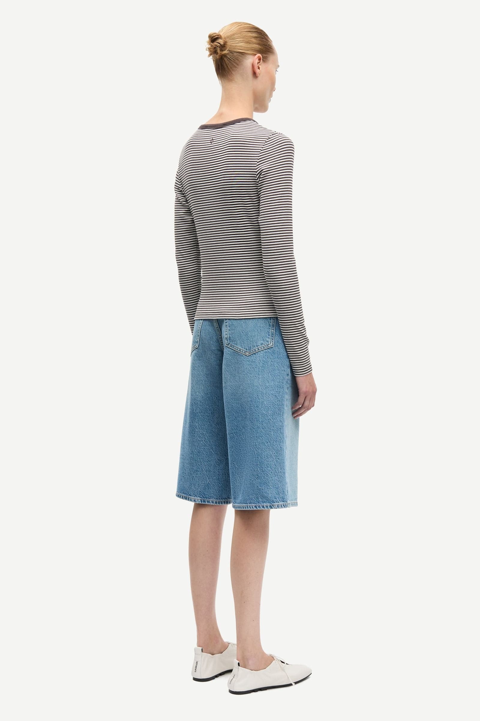 Saalexo LS cardigan 7542 Mulch St.