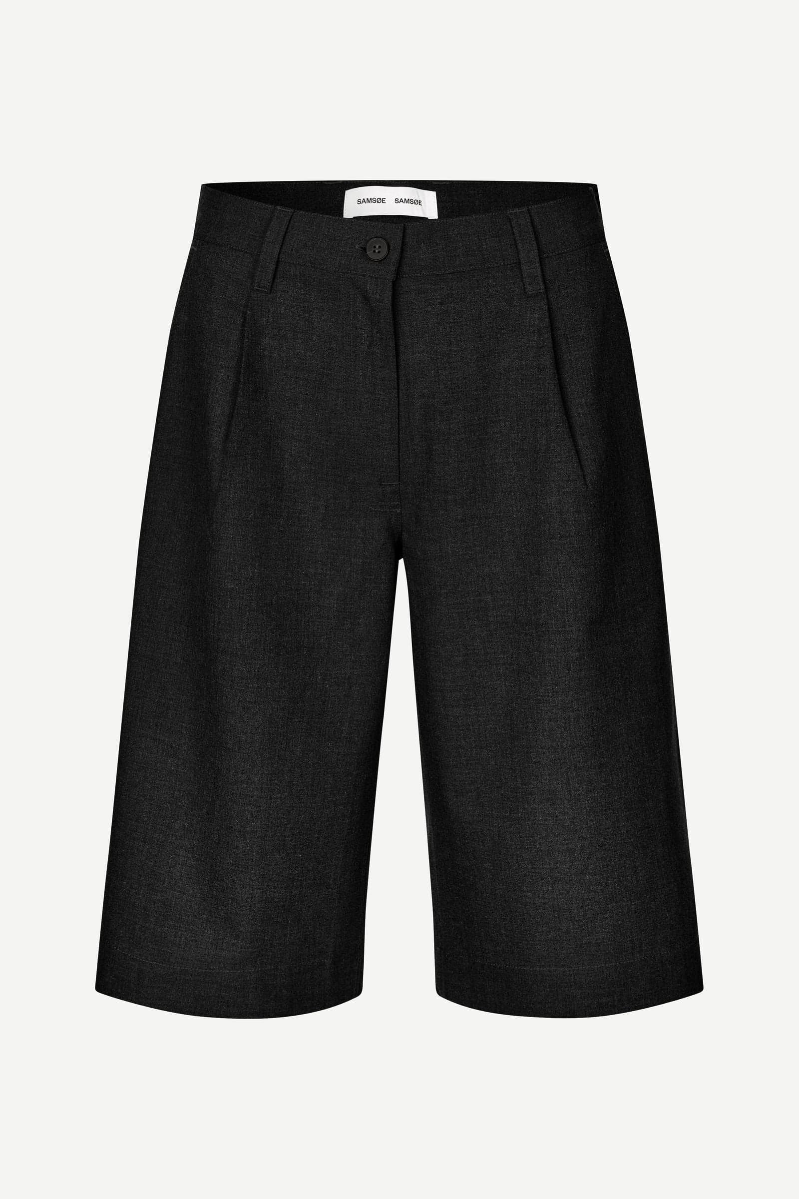 Saharper pleat shorts 16054 Black
