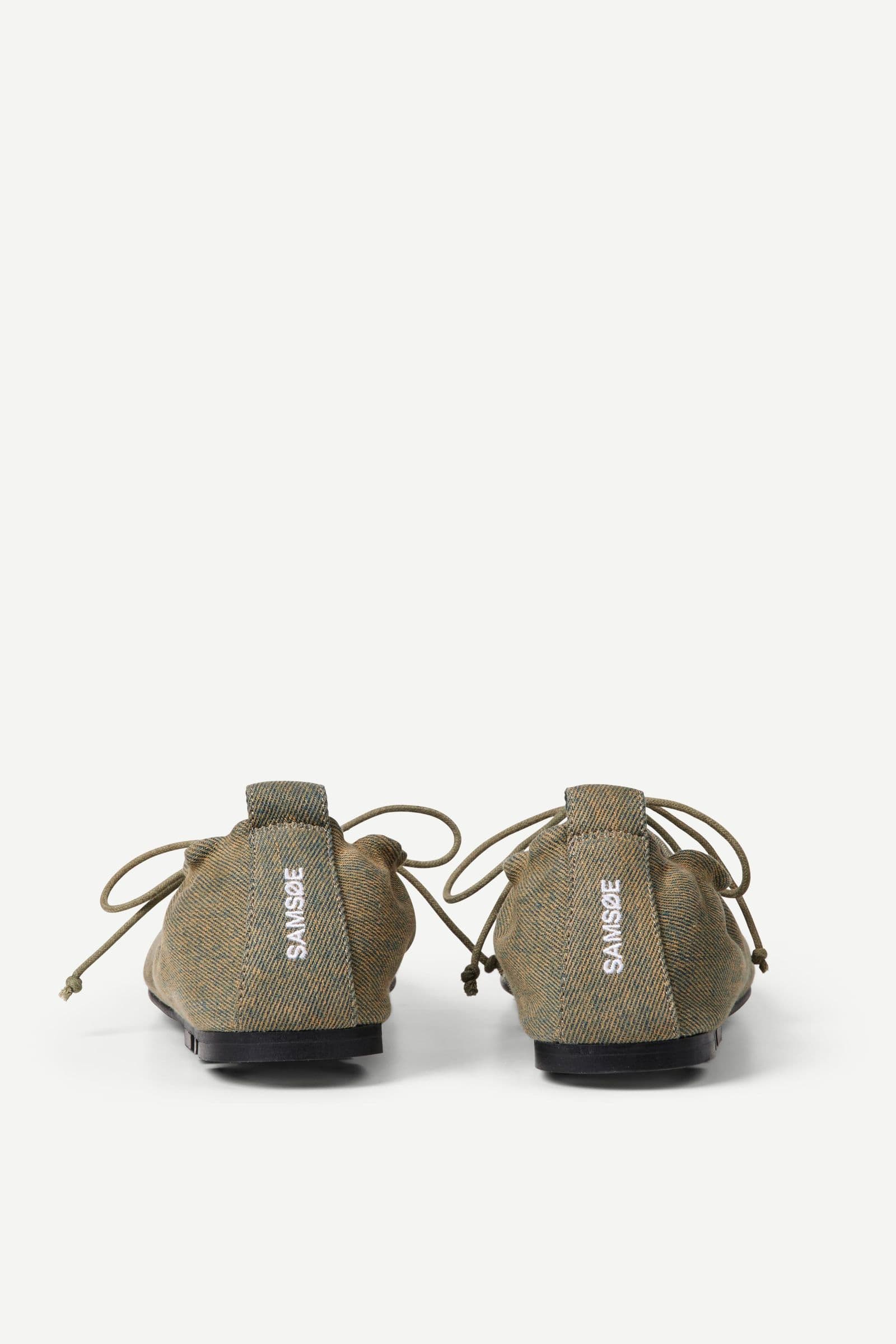 Salilli laced ballerina 16147 Washed Brown Denim
